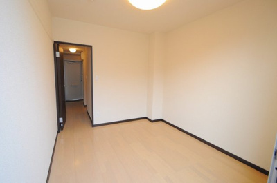 【寝室】 | レオネクスト長柄