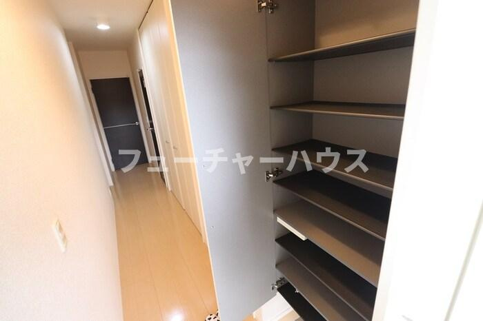 モダンコート見川　Ｍ＆Ｋの玄関