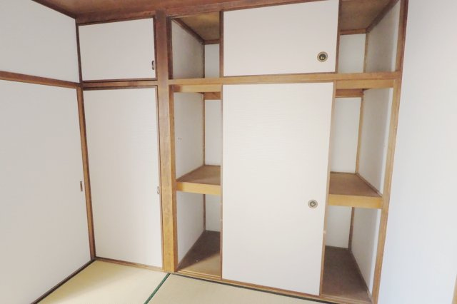 宮脇貸家の収納