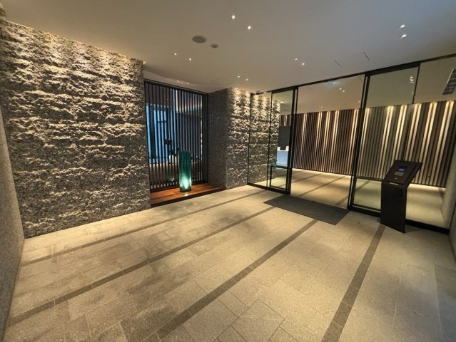 ブランズタワー・ウェリス心斎橋SOUTHのエントランス