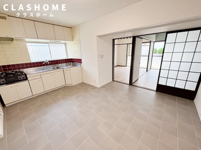 みどりマンション　　 刈谷市近郊の賃貸はクラスホームの居間・リビング