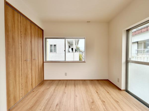 高知市五台山 中古戸建ての洋室|2階南側洋室です。