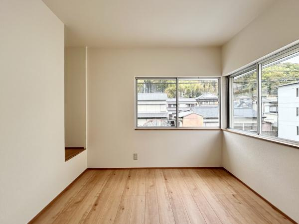 高知市五台山 中古戸建ての洋室|2階洋室