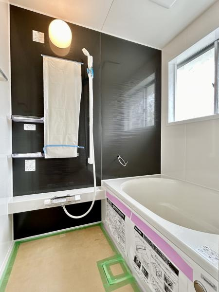 高知市五台山 中古戸建ての浴室