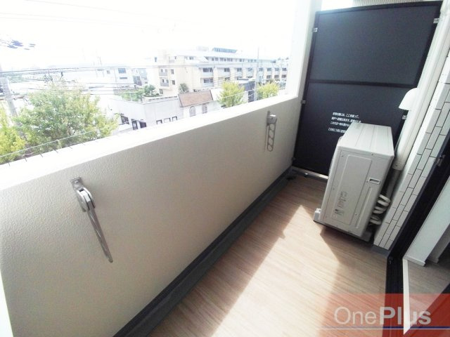 ミレーネ芦屋東山のバルコニー