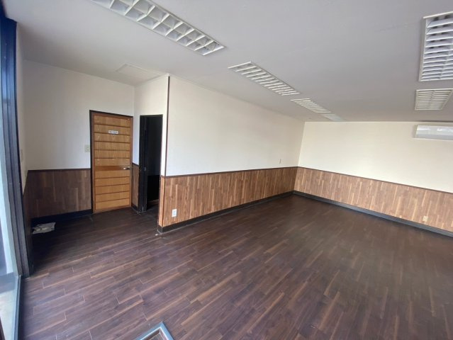 橋目町 山田様店舗の内装