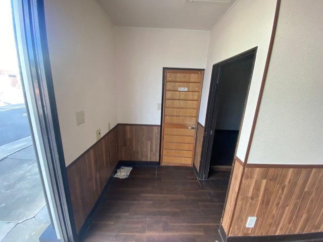 橋目町 山田様店舗の内装