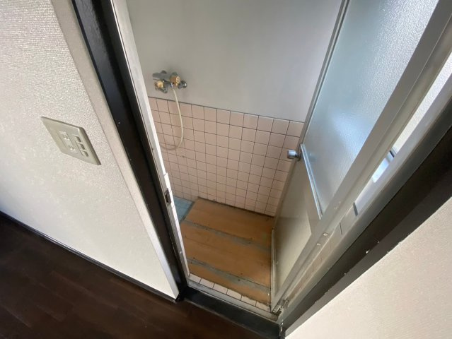 橋目町 山田様店舗のシャワールーム