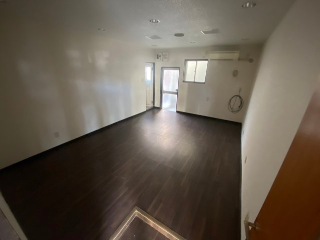 橋目町 山田様店舗の内装