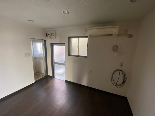 橋目町 山田様店舗の内装