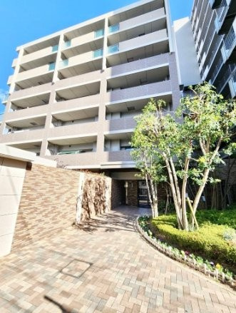 プレミスト守口梅園ウィンディコートの外観|新しい生活にいかがでしょうか？外観はお住まいの顔になります。こだわりたいポイントですね。水回りリフォームやリノベーションも承ってます。
■現地見学・資金計画相談・住宅ローン相談もお問合せ受付中■