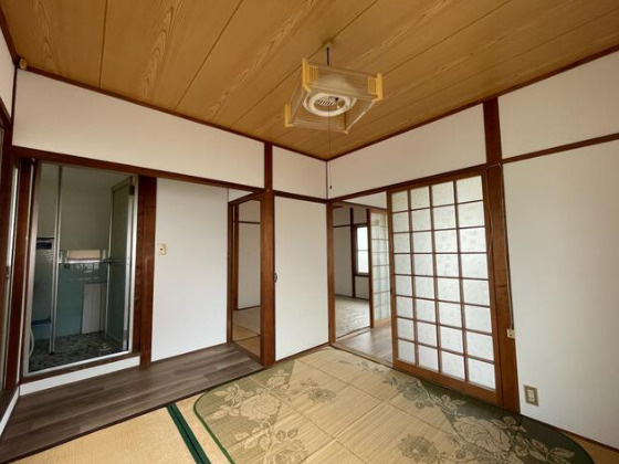 森友ハウスの居間・リビング