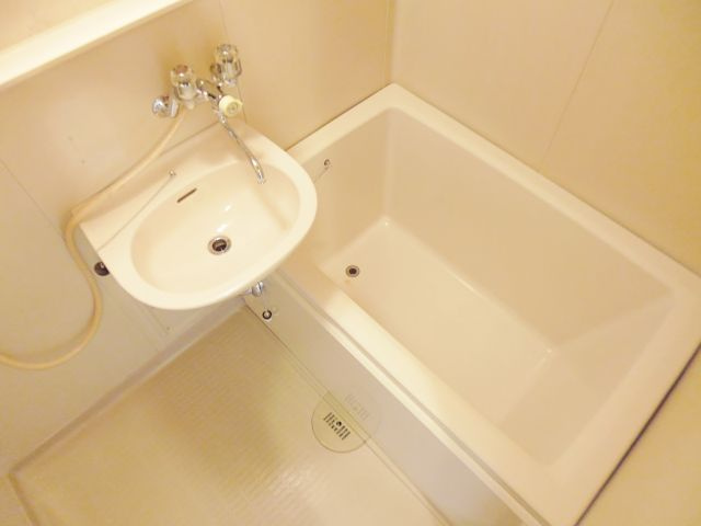 押部マンションの浴室