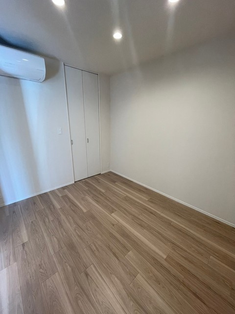 アーデル烏山の洋室