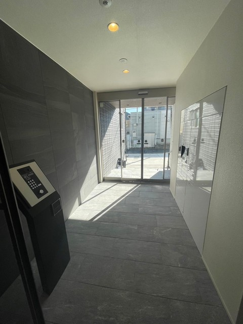 アーデル烏山のロビー