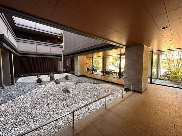 アトラス調布　光の棟のロビー