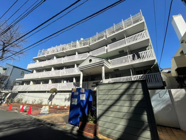 烏山ダイカンプラザⅠ号館の周辺|分譲マンション　駅から商店街を歩いて帰る事ができます。