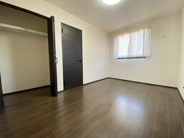 【築浅戸建】熊谷市石原の洋室