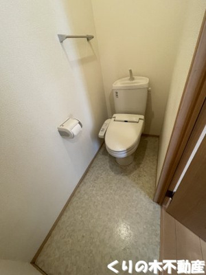 【トイレ】 | エトワールしゅりⅡ | 清潔感のあるトイレです