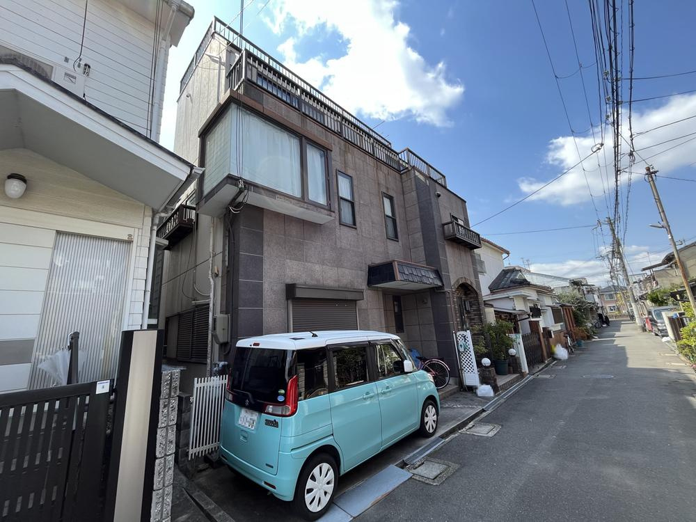 菊水通２丁目　中古一戸建ての前面道路含む現地写真|前面道路含む現地写真
■物件内覧・資金計画相談・住宅ローン相談、リフォーム相談、お問合せ受付中■
※当日・翌日のご内覧、ご相談はお電話でのお問合せがスムーズです！