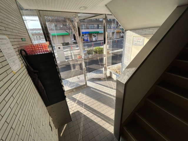 ジュネス深江のエントランス