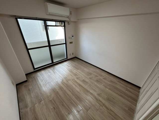 ジュネス深江の居間・リビング