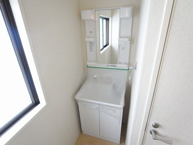 エトワール山手小山の洗面所