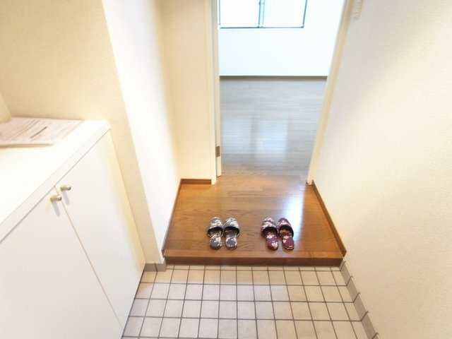 エトワール山手小山の玄関
