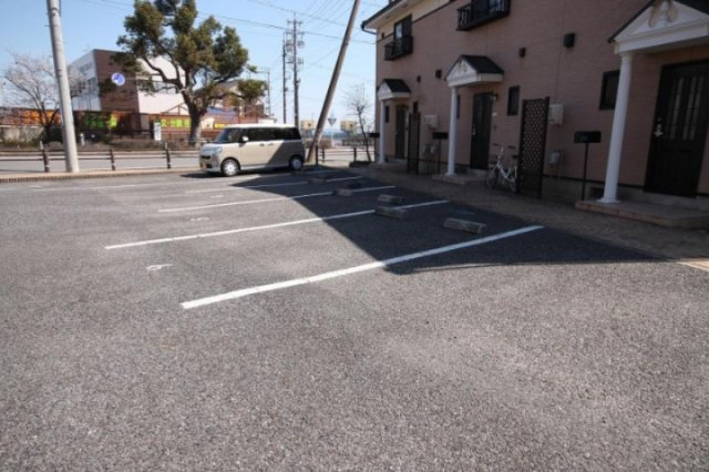 River Park A・B・C　　刈谷市近郊の賃貸はクラスホーム刈谷店の駐車場