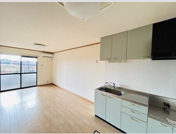 River Park A・B・C　　刈谷市近郊の賃貸はクラスホーム刈谷店の居間・リビング