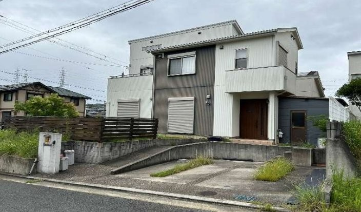 田原台2丁目　中古一戸建ての外観|新しい生活にいかがでしょうか？外観はお住まいの顔になります。こだわりたいポイントですね。外壁塗装や屋根塗装のご相談も承っております。
■現地内覧・資金計画相談・住宅ローン相談もお問合せ受付中■