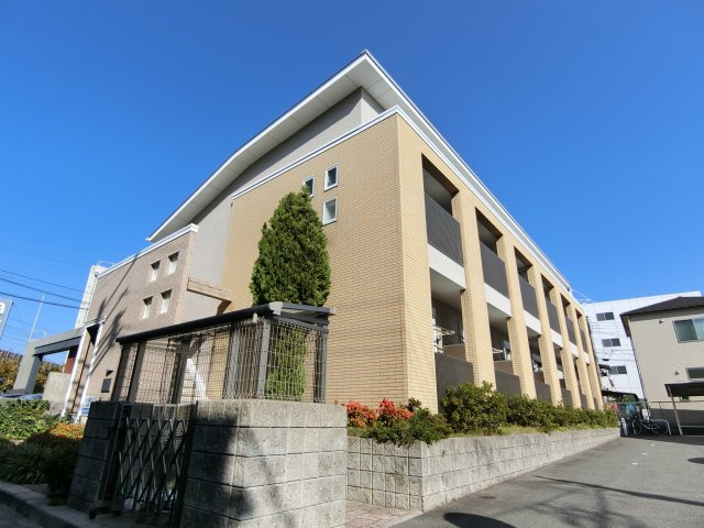 ガルニエのエントランス