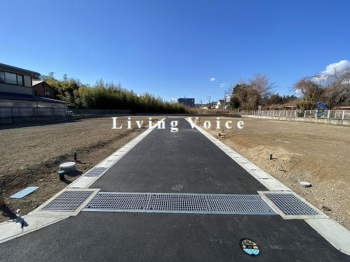【前面道路含む現地写真】 | 平塚市山下1丁目　土地（売地）建築条件なし　全9区画 | 平塚市山下1丁目　土地（売地）建築条件なし　全9区画