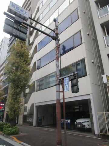 文京区本郷３丁目の事務所の外観