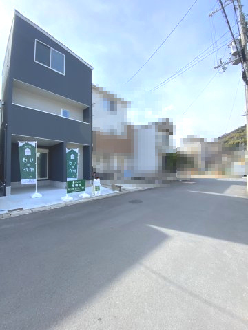 【成約済】乙訓郡大山崎町大山崎尻江の前面道路含む現地写真|前道：北側公道幅員約5.7m