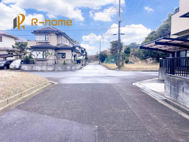 つくば市自由ケ丘VIII　新築戸建て　1号棟の前面道路含む現地写真|『今から見たい！』大歓迎です♪
お気軽にＲ－ｈomeまでお問い合わせください。