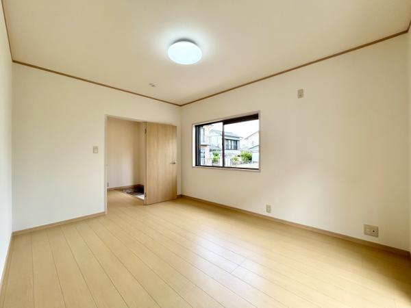 高知市若草町 中古戸建ての洋室|1階洋室