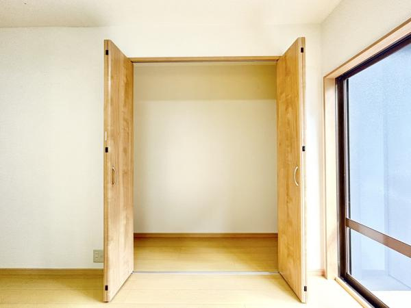 高知市若草町 中古戸建ての収納|LDKにはクローゼット新設。