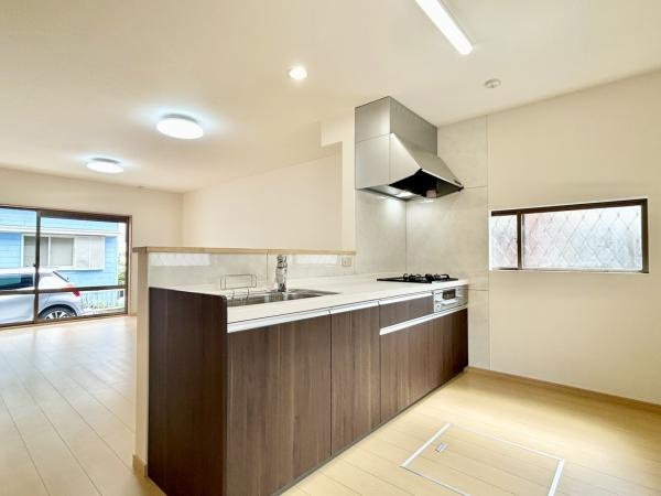 高知市若草町 中古戸建てのキッチン