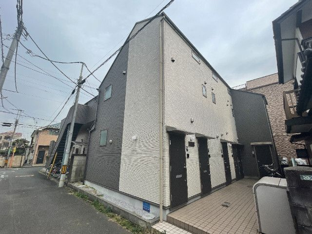 バーミープレイス国立 のエントランス