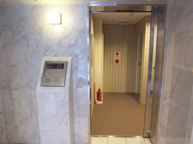 クオーレ茗荷谷のロビー|　※別室参考写真です。オートロック完備