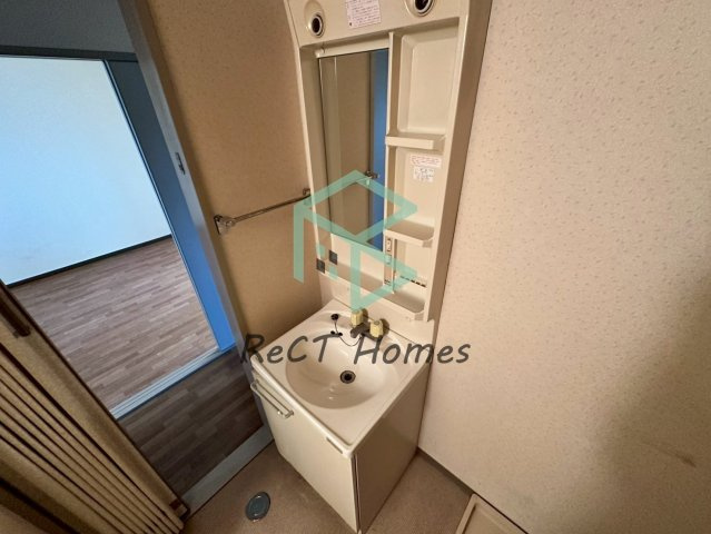 ロイヤル船橋の洗面所