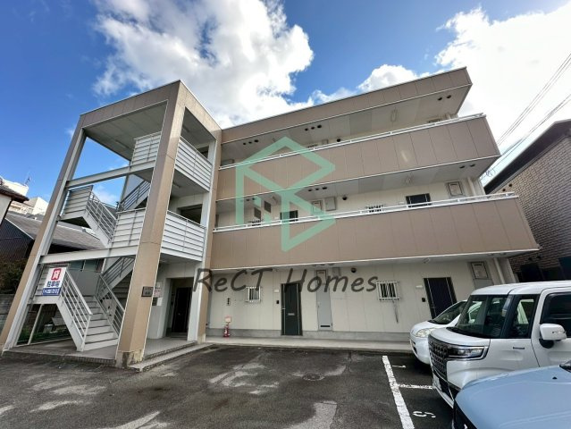 ロイヤル船橋の外観