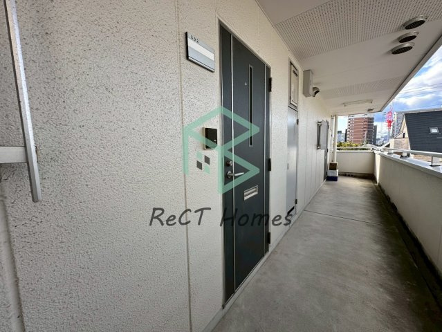 ロイヤル船橋の玄関