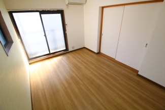 【寝室】