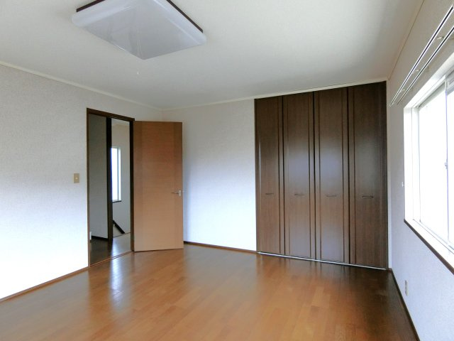 中の島町貸家の洋室