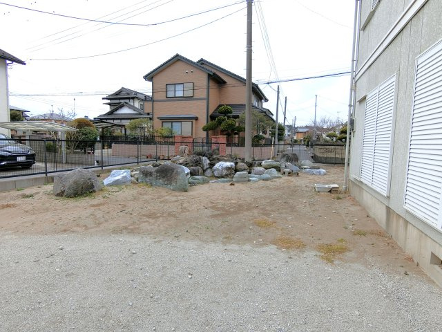 中の島町貸家の庭