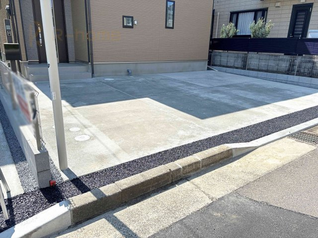 水戸市見和9期　新築戸建て　1号棟の駐車場|カースペースは2台お停めいただけます♪