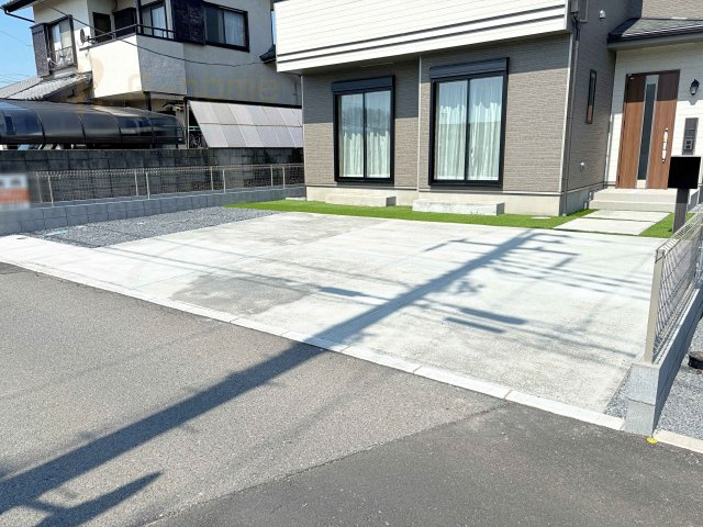 水戸市見和9期　新築戸建て　3号棟の駐車場|カースペースは2台お停めいただけます♪