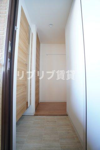 ウィンドテラス千葉寺の玄関